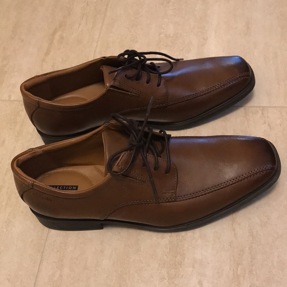 New Clarks men leather shoes size